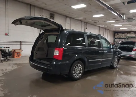 2015 Chrysler Town & Country Touring-L from USA, damaged, VIN 2C4RC1CG2FR727135